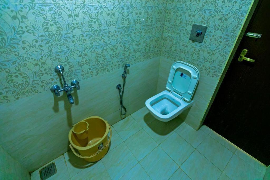 Dreamland Retreat With Swimming Pool Apartment Kottakuppam Екстериор снимка