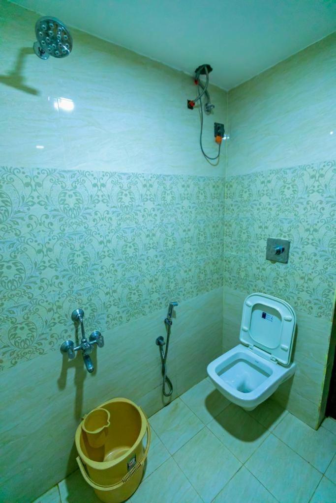 Dreamland Retreat With Swimming Pool Apartment Kottakuppam Екстериор снимка